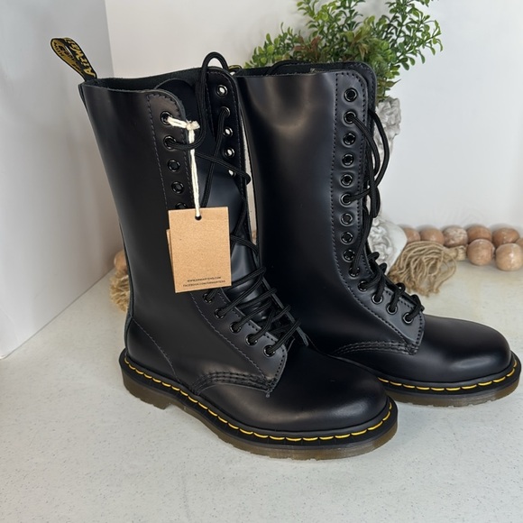 DR MARTENS BLACK 1914 SMOOTH LEATHER HIGH LACE UP BOOTS SIZE 7 NWOB - Picture 10 of 12